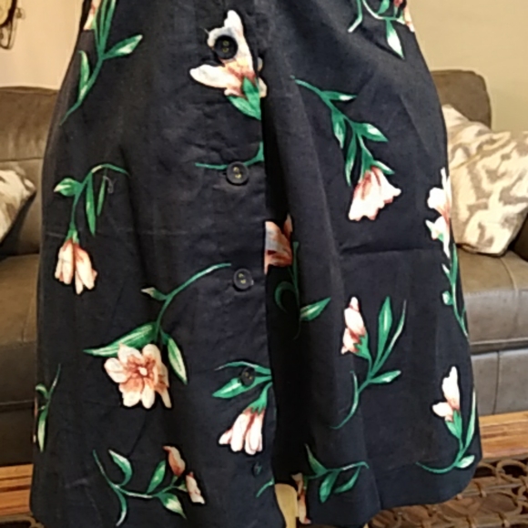 Moon River navy button front dress. - Picture 3 of 6